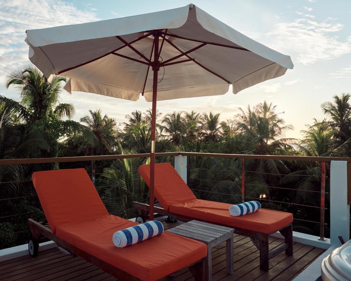 Hotel Bliss Dhigurah à Dhigurah  Extérieur photo